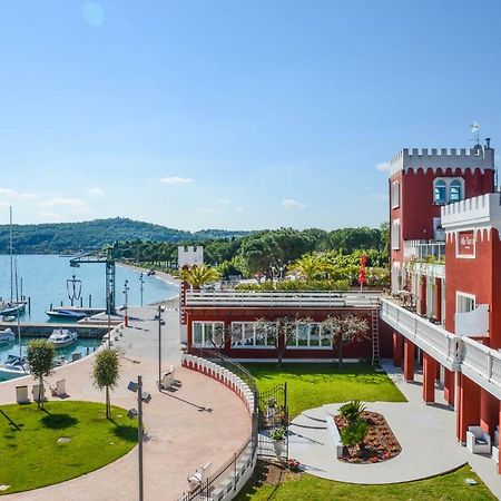 פאדנג'ה סול גארדה Hotel Villa Garuti מראה חיצוני תמונה