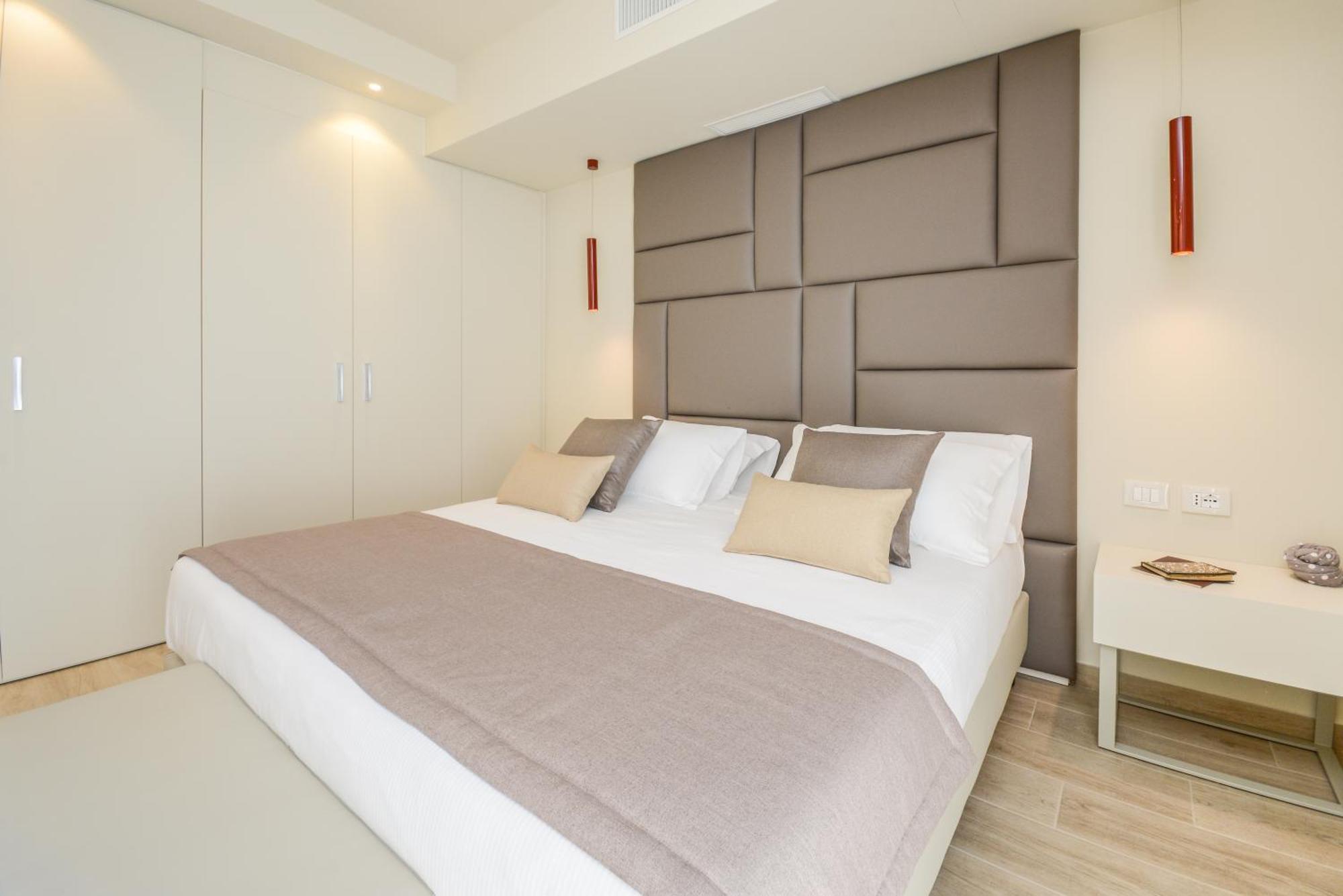 פאדנג'ה סול גארדה Hotel Villa Garuti מראה חיצוני תמונה