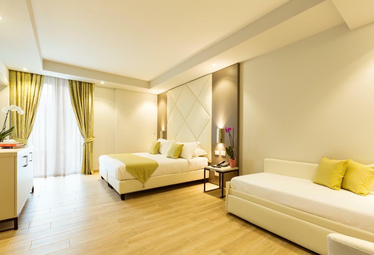 פאדנג'ה סול גארדה Hotel Villa Garuti מראה חיצוני תמונה
